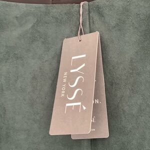 Lysse size medium Emerald City leggings